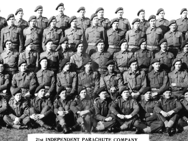 Group photo of the 21st Independent Parachute Company