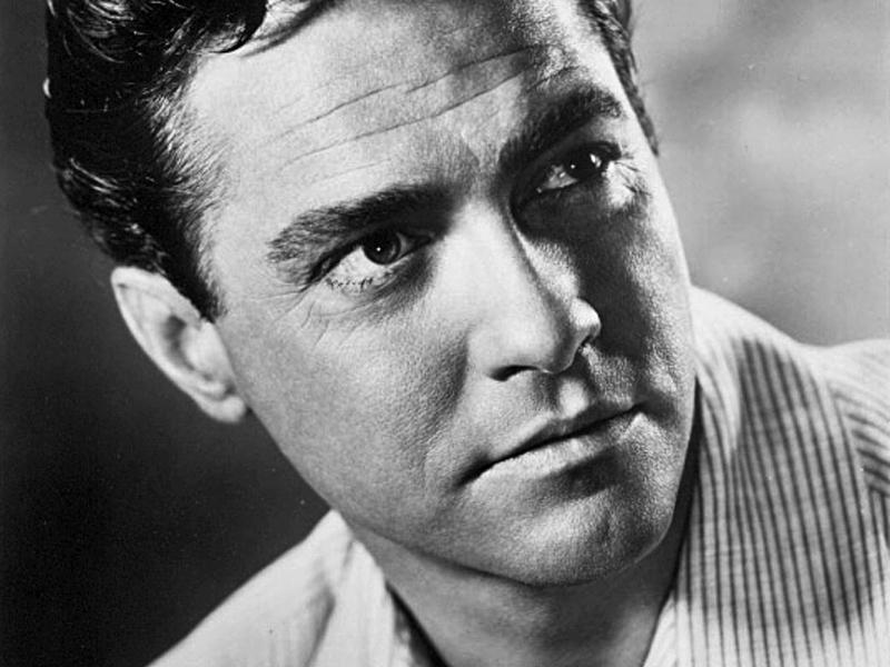 A studio photo of Richard Todd in 1959