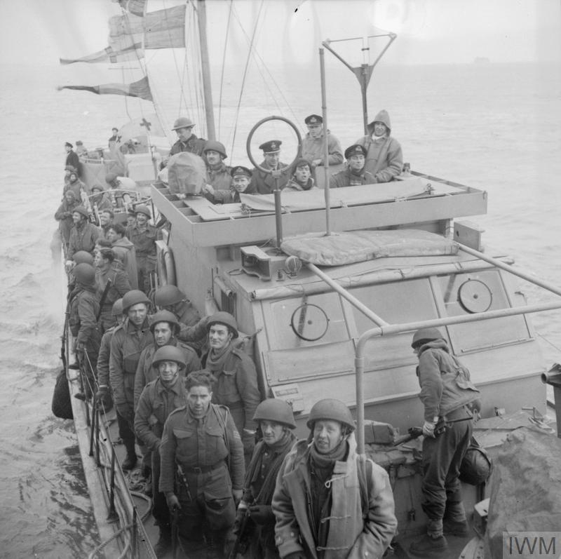 British paratroopers returning from Bruneval on a motor launch