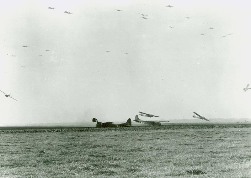 American CG-4A gliders landing