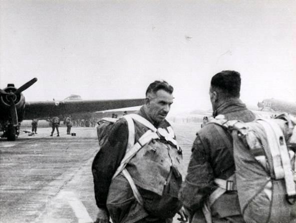 Polish General Sosabowski at Saltby airfield