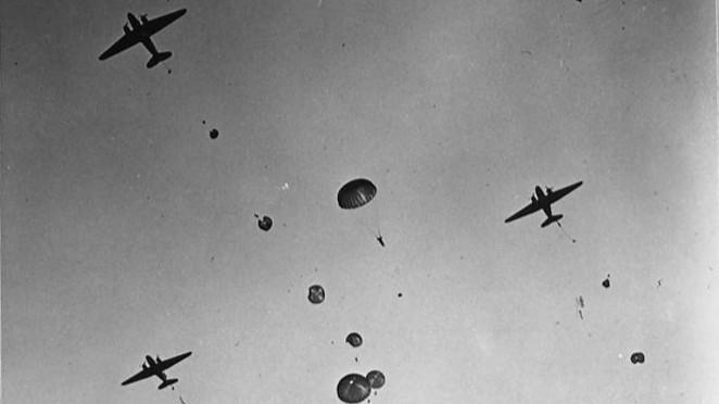 Paras Dropping
