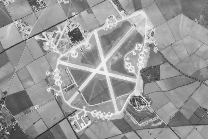 Aerial photo of Saltby airfield