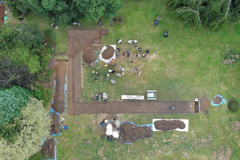 Aerial photo of Fulbeck Manor dig