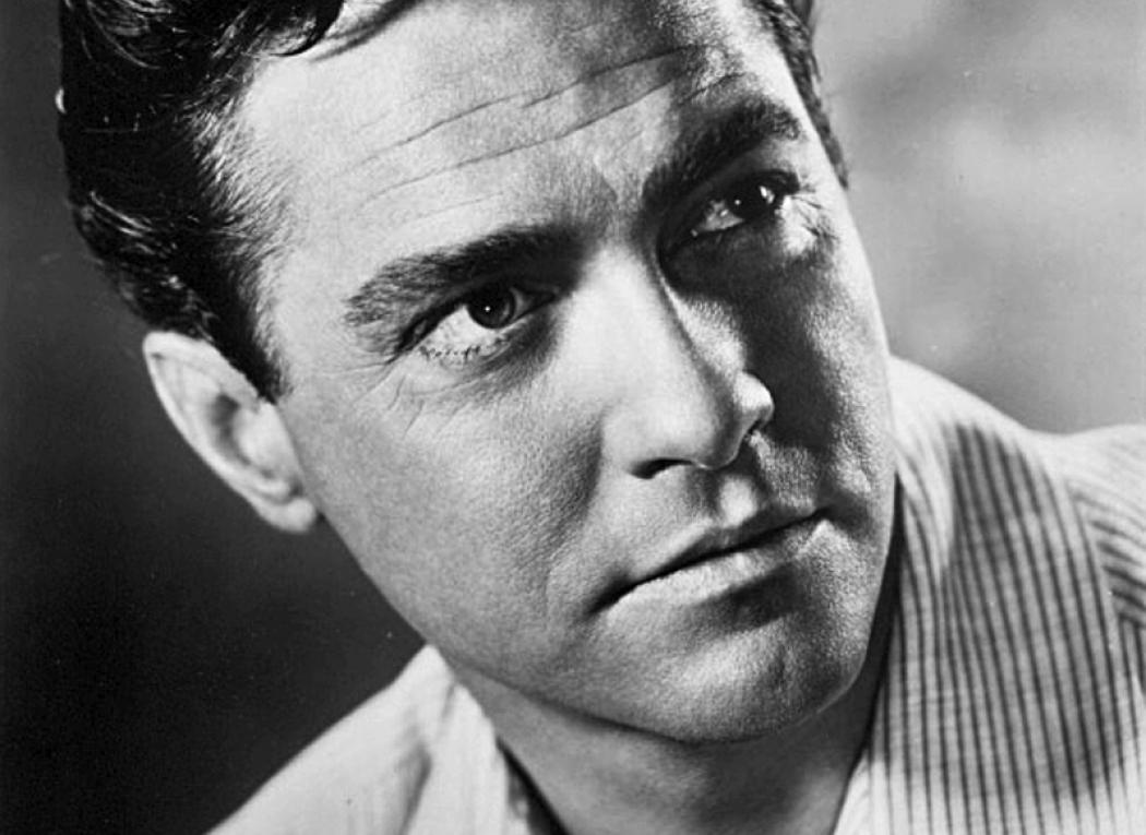 A studio photo of Richard Todd in 1959